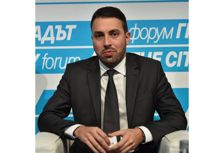 Евгени Крусев Евгени Крусев